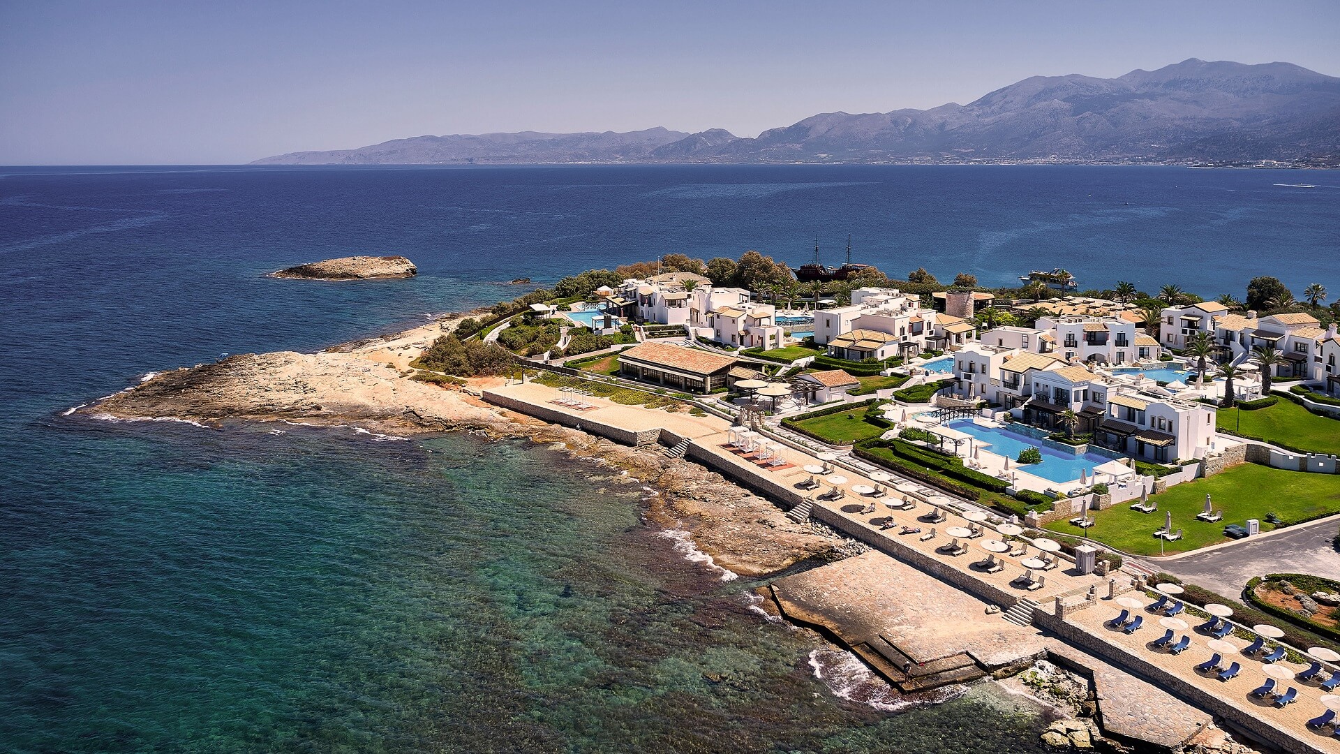 THE RESORT THE RESORT